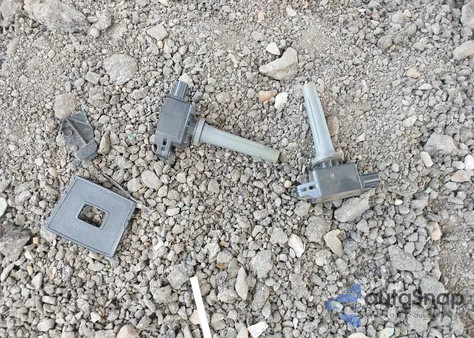 2017 Toyota Yaris Ia из США, поврежденный, VIN 3MYDLBYVXHY157588